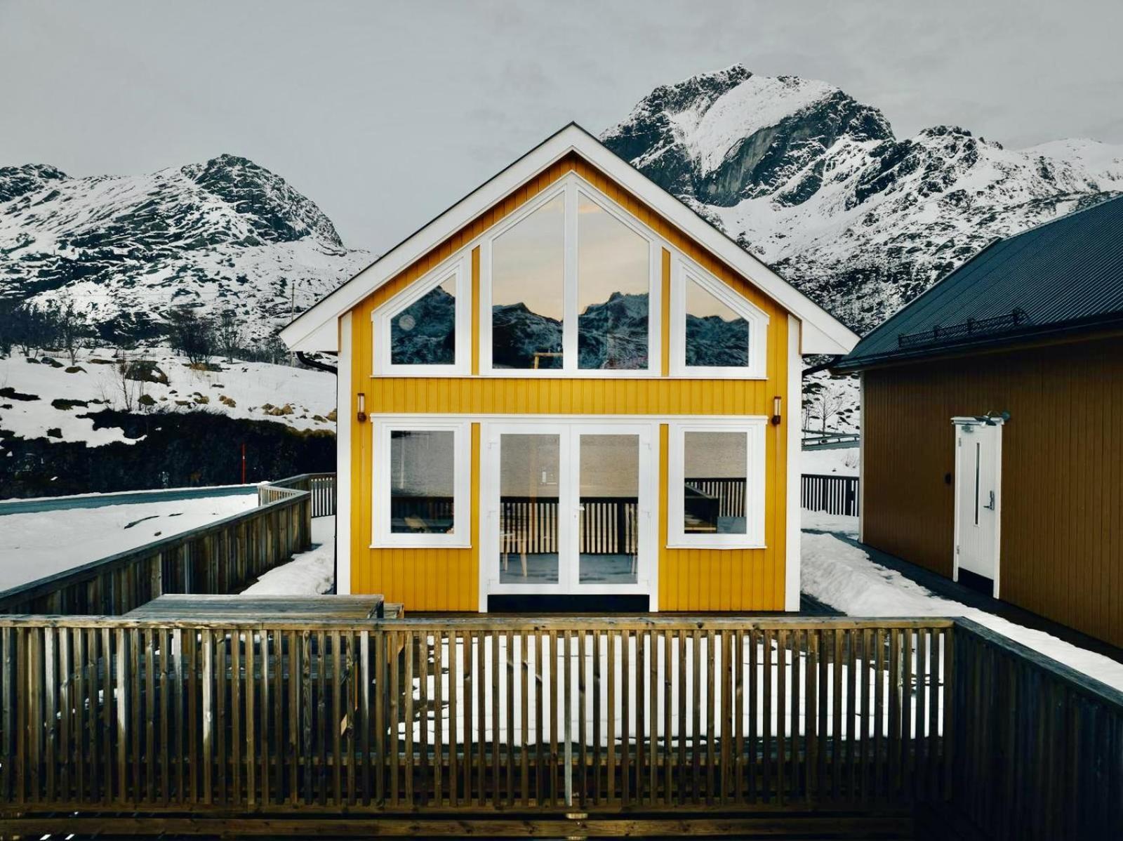 Fjordview Ryten 1 Retreat Sund  Exterior photo